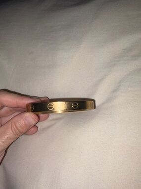 Gold Screw Motif Bangle Bracelet